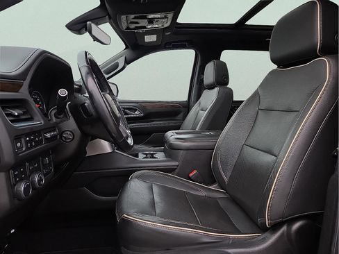 Used 2021 Chevrolet Tahoe Premier w/ Premium Package image 15