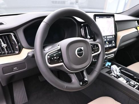 New 2026 Volvo XC60 B5 Core AWD/4WD image 13