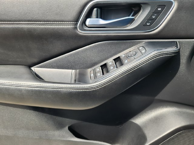 Used 2021 Nissan Rogue Platinum FWD image 22