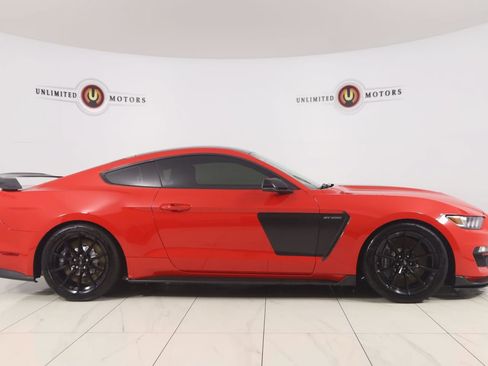 Used 2017 Ford Mustang Shelby GT350 w/ Electronics Package RWD image 2