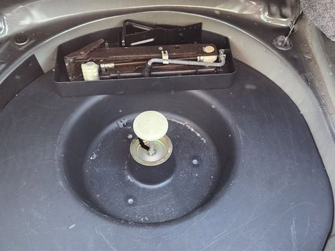 Used 2006 BMW 325Ci Convertible image 31