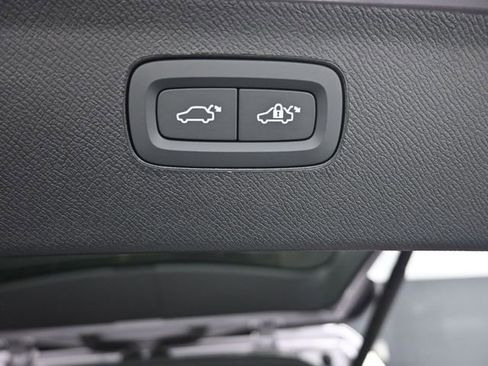 New 2026 Volvo XC90 B6 Ultra w/ Protection Package Premier AWD/4WD image 25
