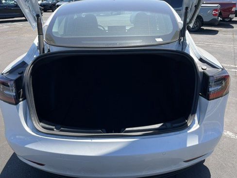 Used 2022 Tesla Model 3 Long Range AWD/4WD image 13
