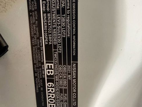 Used 2021 Nissan Rogue SV image 29