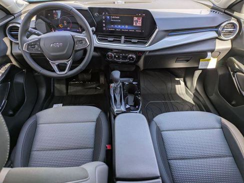New 2026 Chevrolet Trax LT FWD image 23