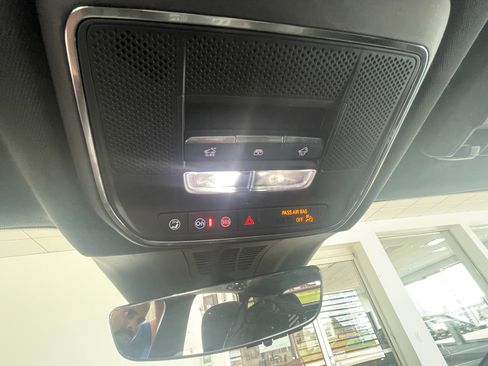 Used 2024 Chevrolet Blazer EV RS RWD image 17