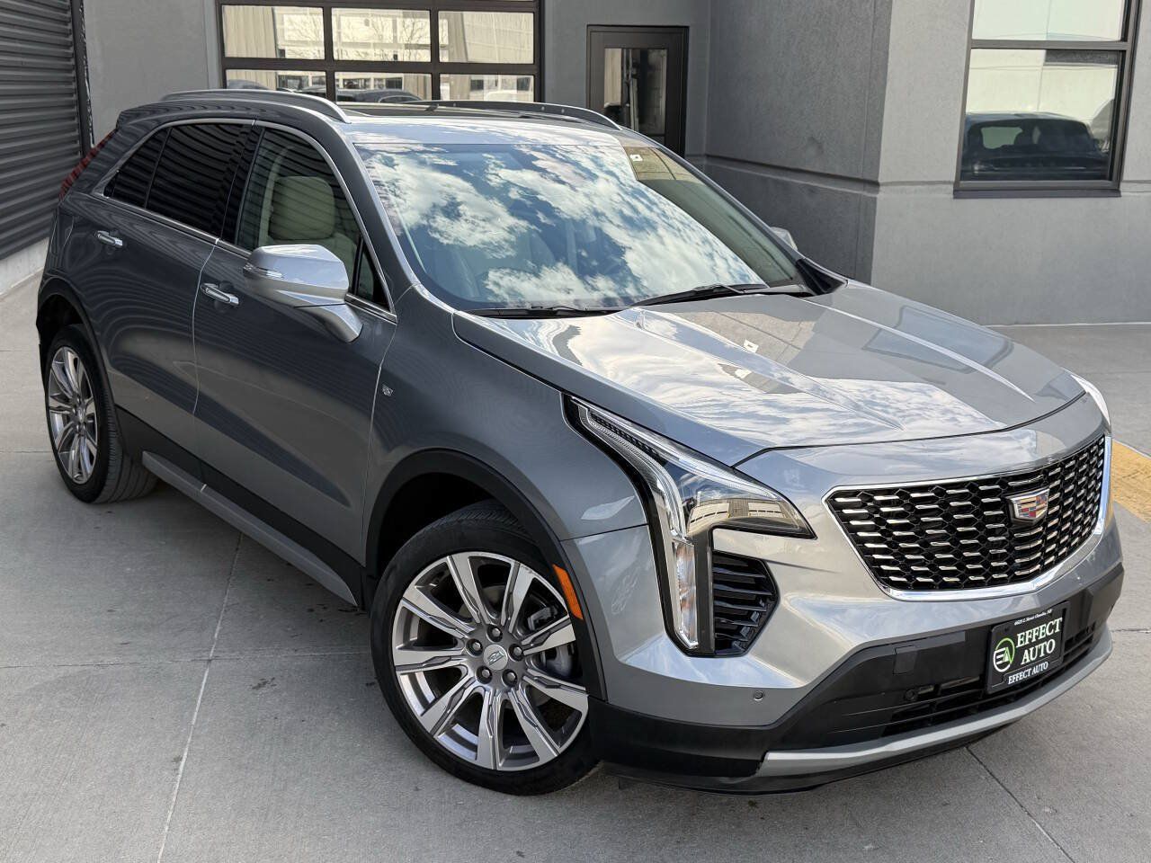 Used 2023 Cadillac XT4 Premium Luxury AWD/4WD image 6