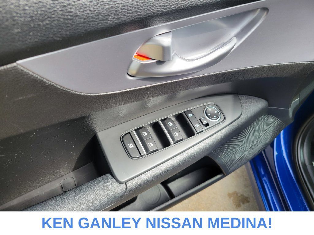 Used 2023 Kia Forte LXS w/ LXS Technology Package FWD image 36