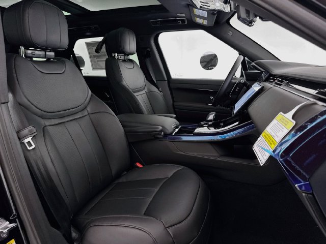 New 2027 Land Rover Range Rover Sport Dynamic SE AWD/4WD image 30