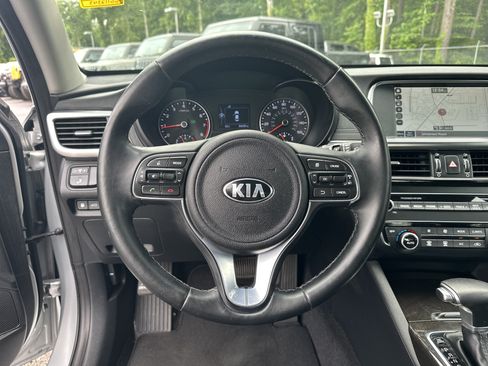 Used 2016 Kia Optima EX w/ Option Group 040 FWD image 25