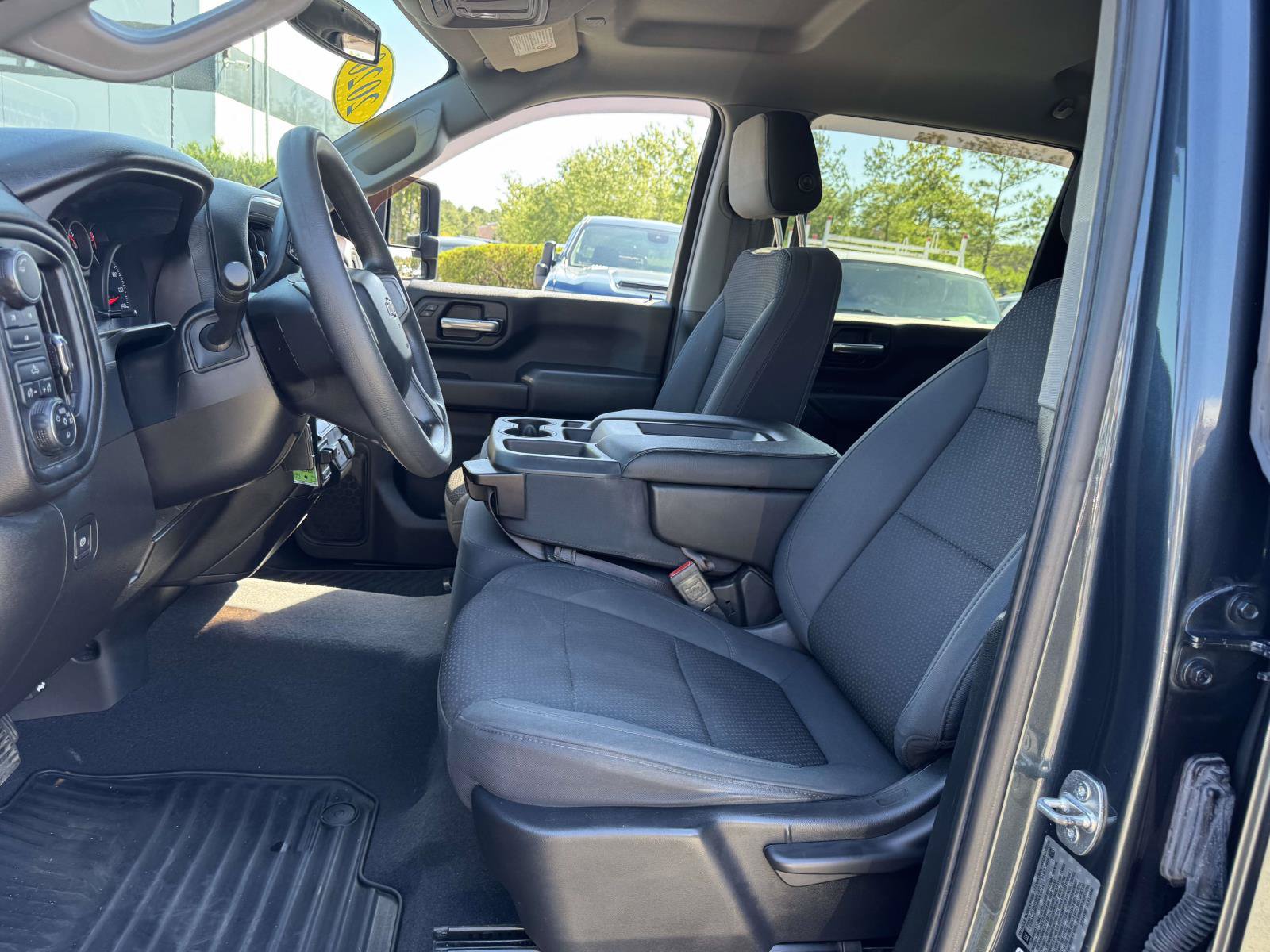Used 2020 Chevrolet Silverado 2500 Custom w/ Custom Value Package AWD/4WD image 15