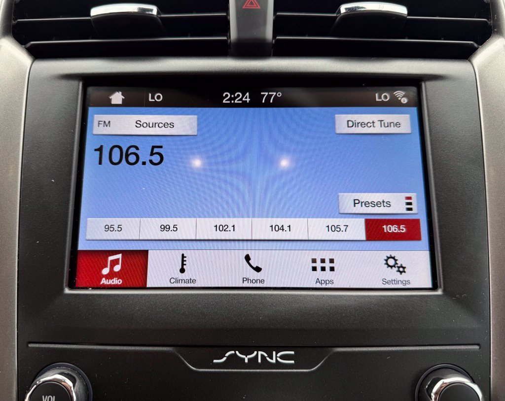 Used 2019 Ford Fusion SE FWD image 31