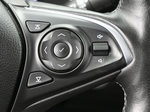 Used 2019 Buick Envision Essence image 8