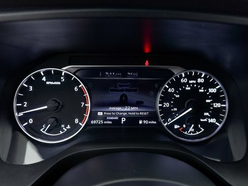 Used 2022 Nissan Rogue SV FWD image 35