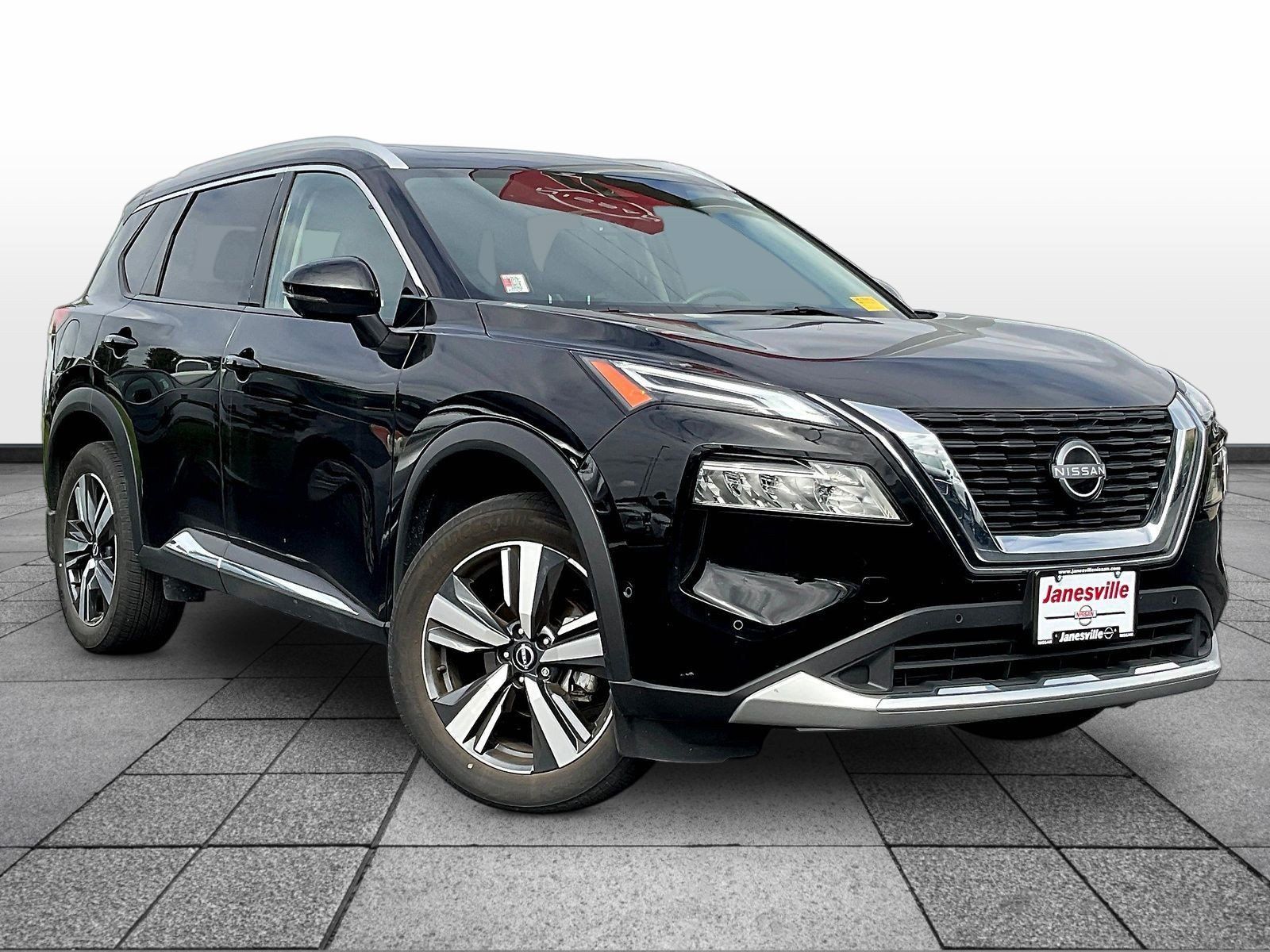 Used 2023 Nissan Rogue Platinum w/ Platinum Premium Package AWD/4WD image 1