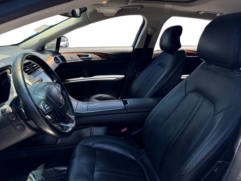 Used 2016 Lincoln MKZ w/ Equipment Group 300A Reserve FWD image 9