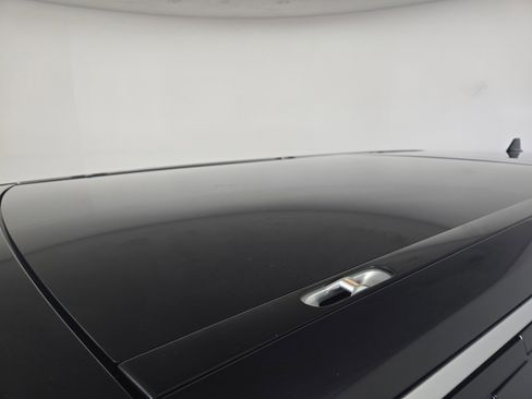 Used 2025 Rivian R1S Adventure image 13