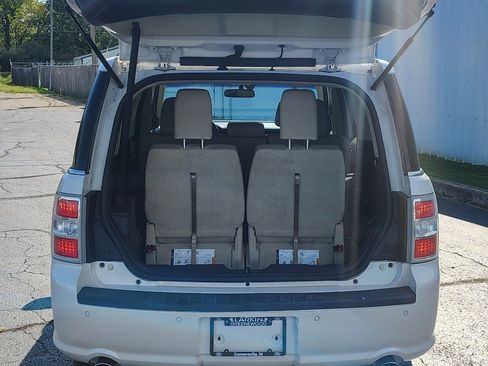 Used 2016 Ford Flex Limited AWD/4WD image 13