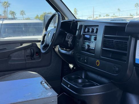 Used 2013 Chevrolet Express 2500 w/ Power Package image 15