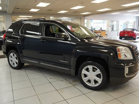 Used 2017 GMC Terrain SLE w/ Convenience Package image 13