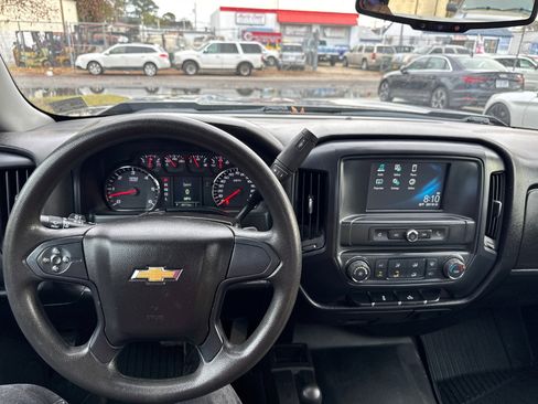 Used 2017 Chevrolet Silverado 1500 W/T w/ Trailering Package image 11