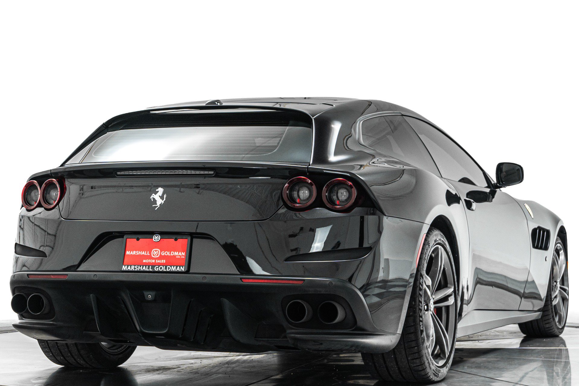 Used 2019 Ferrari GTC4Lusso AWD/4WD image 9