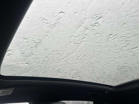 New 2026 Cadillac Optiq Luxury 1 image 17