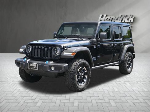 Used 2025 Jeep Wrangler Unlimited Rubicon 4xe w/ Convenience Group AWD/4WD image 5