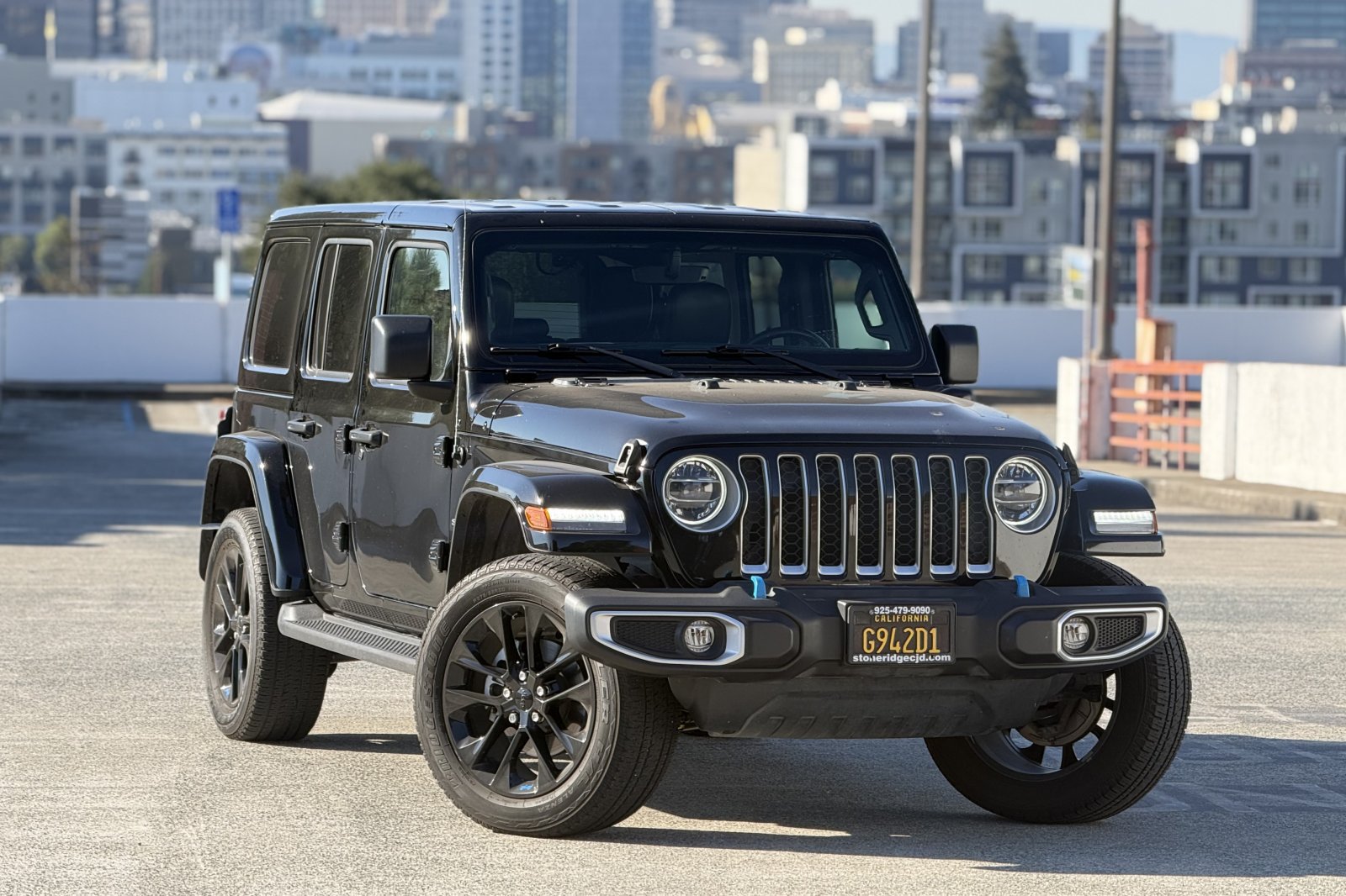 Used 2022 Jeep Wrangler Unlimited Sahara AWD/4WD image 2