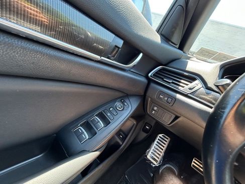 Used 2022 Honda Accord Sport image 32