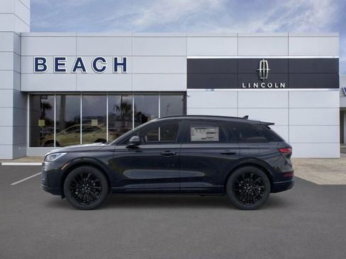 New 2026 Lincoln Corsair Premiere image 4