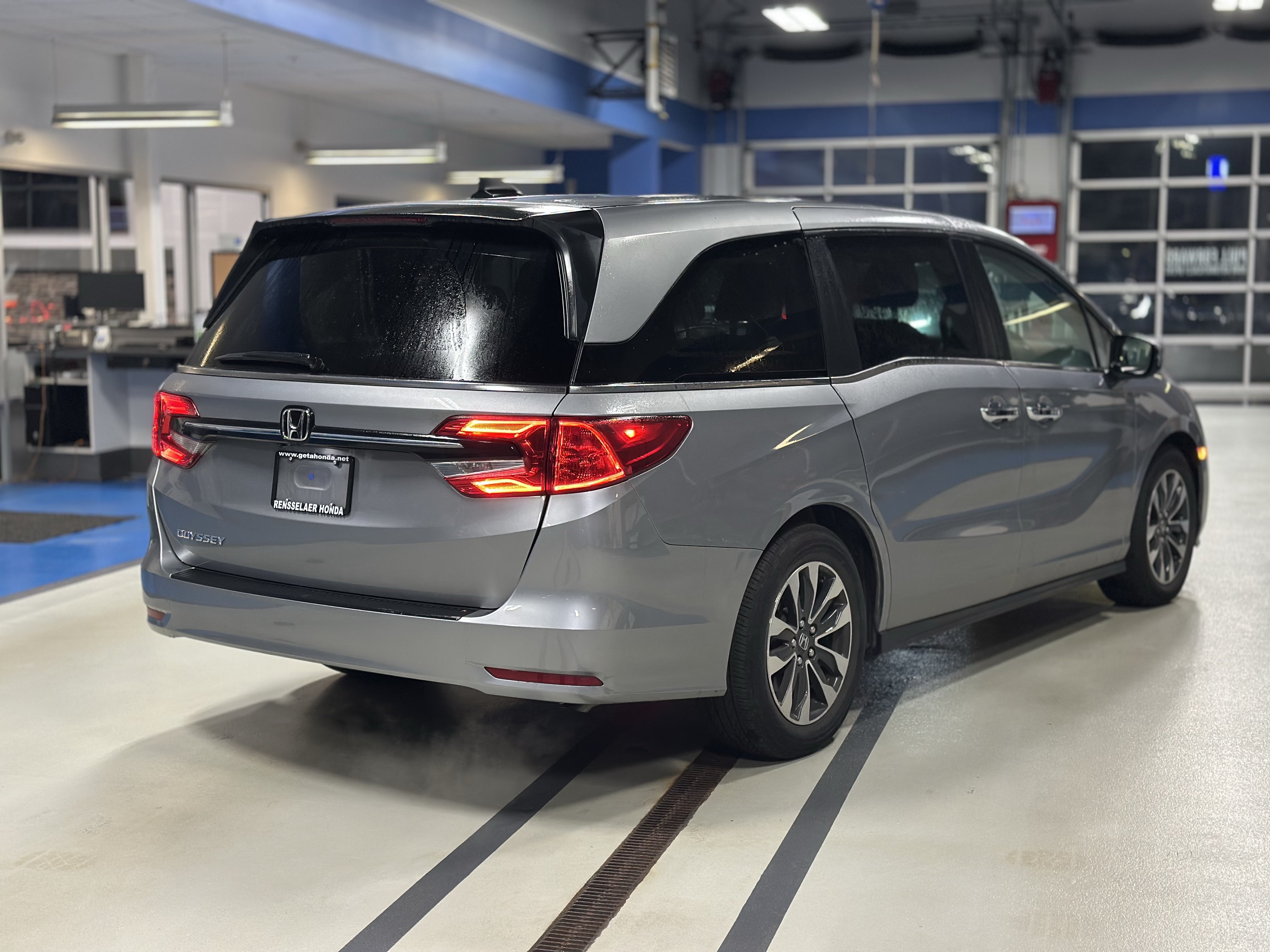 Used 2024 Honda Odyssey EX-L image 5