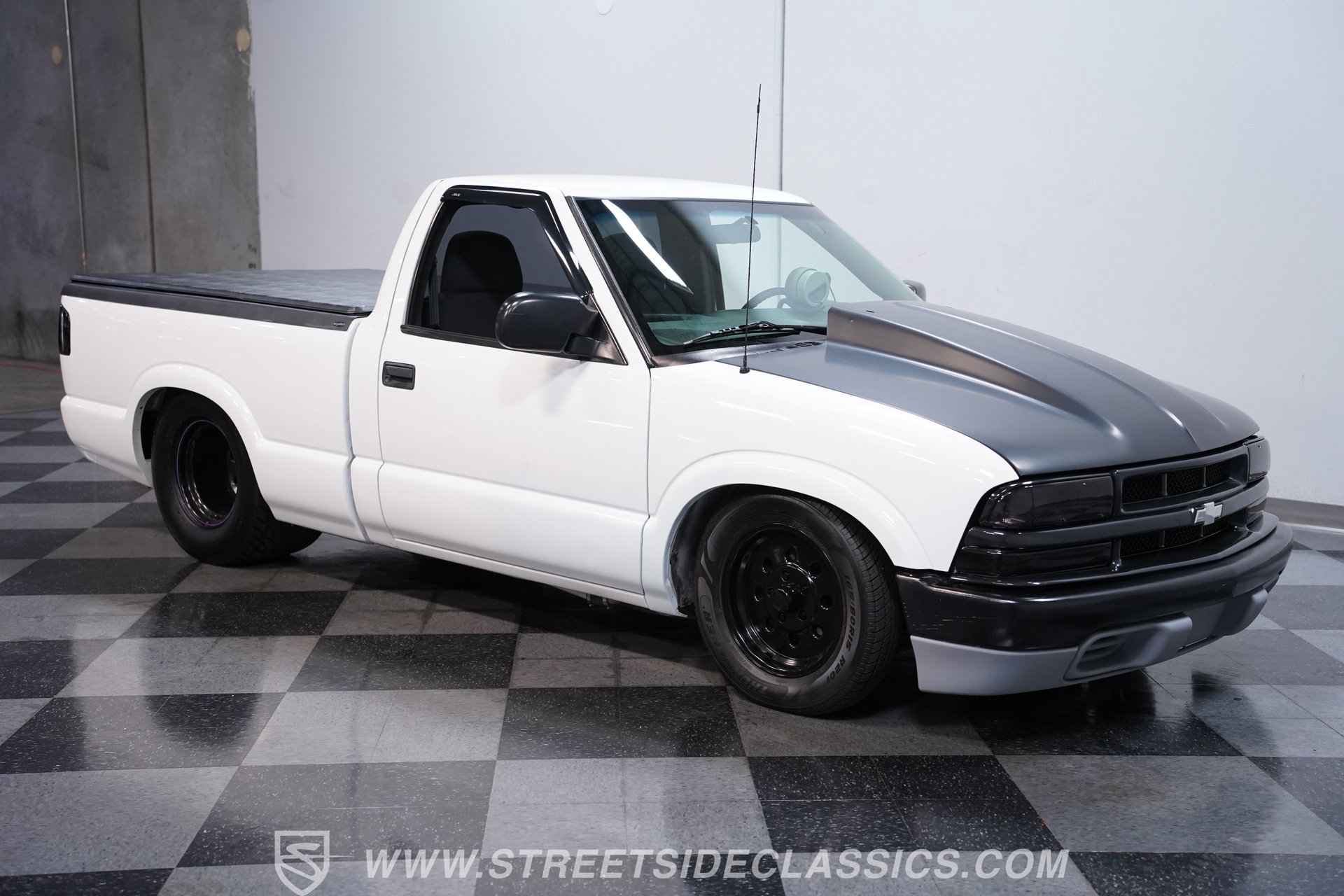 Used 2003 Chevrolet S10 Pickup 2WD Regular Cab image 12