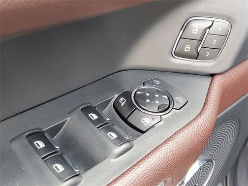 Certified 2023 Ford Expedition Limited image 24