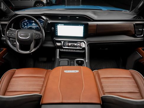 Used 2024 GMC Sierra 2500 Denali Ultimate w/ LPO, GMC Protection Package image 41