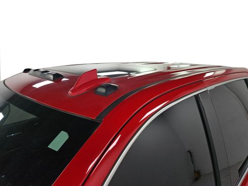 Used 2022 GMC Sierra 3500 SLT w/ SLT Convenience Package image 8