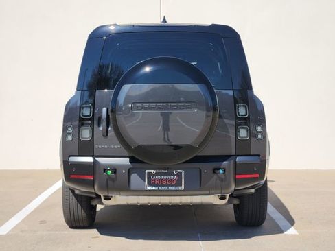 Used 2026 Land Rover Defender 130 X-Dynamic SE image 6