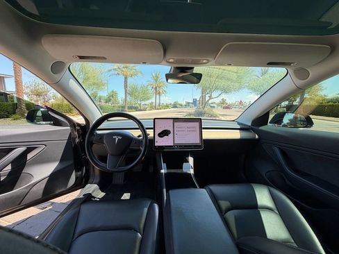 Used 2018 Tesla Model 3 Long Range AWD/4WD image 11