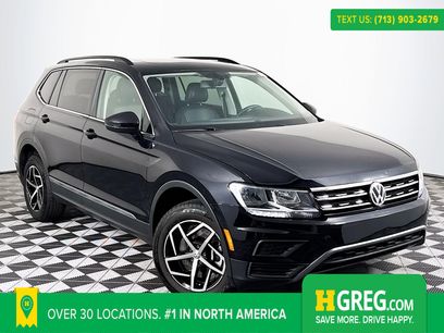 Used 2020 Volkswagen Tiguan SE w/ Panoramic Sunroof Package