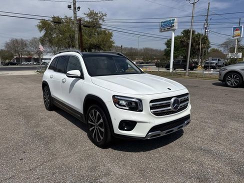 Used 2021 Mercedes-Benz GLB 250 image 1