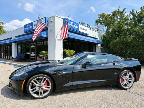 Used 2015 Chevrolet Corvette Stingray Coupe w/ 3LT Preferred Equipment Group RWD image 21