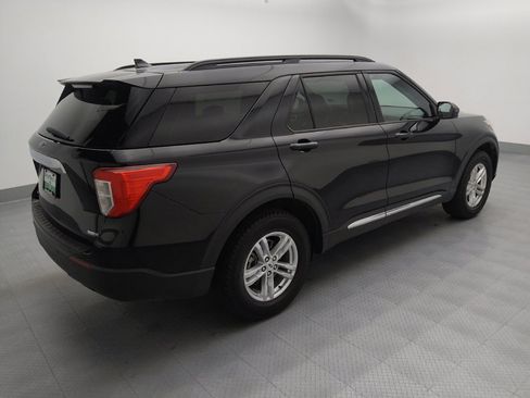 Used 2020 Ford Explorer XLT w/ Comfort Package AWD/4WD image 10