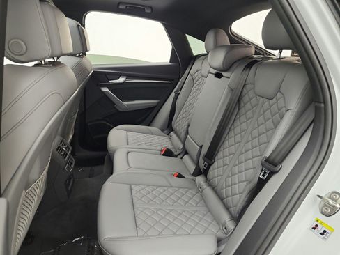 Used 2023 Audi SQ5 Premium Plus w/ Premium Plus Package AWD/4WD image 16