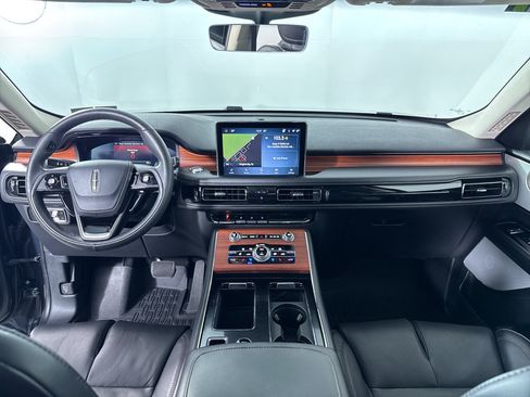 Used 2024 Lincoln Aviator Reserve w/ Equipment Group 201A AWD/4WD image 4