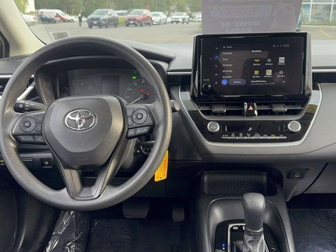 Used 2024 Toyota Corolla LE image 11