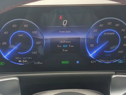 Used 2024 Mercedes-Benz EQB 300 4MATIC image 14