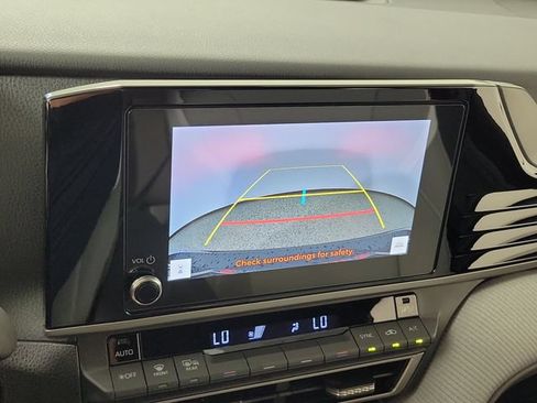 Used 2026 Toyota Camry SE FWD image 29