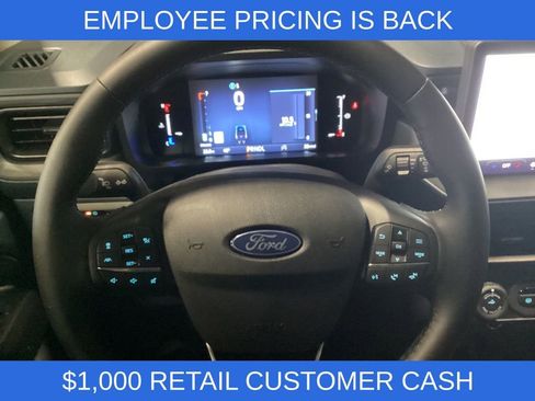New 2025 Ford Maverick Lariat w/ Black Appearance Package AWD/4WD image 16