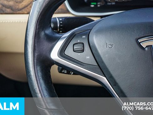 Used 2017 Tesla Model X 90D image 40