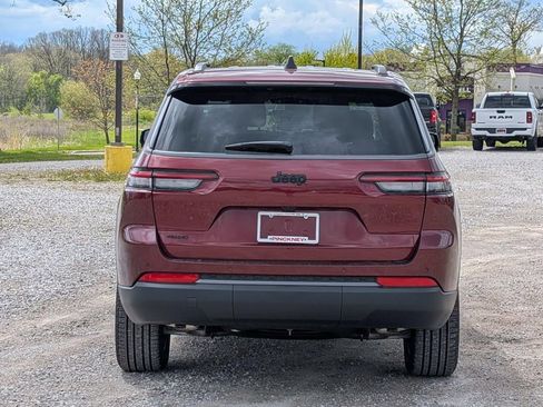 New 2026 Jeep Grand Cherokee L Limited w/ Limited Altitude Package AWD/4WD image 8